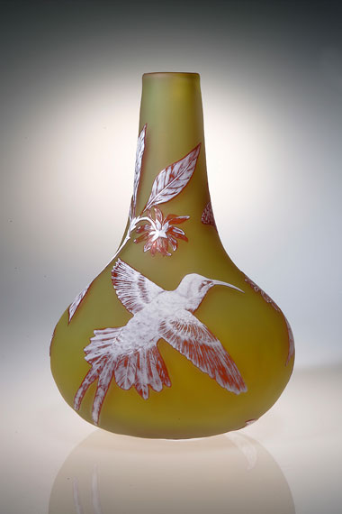Hummingbird Vase Detail Image